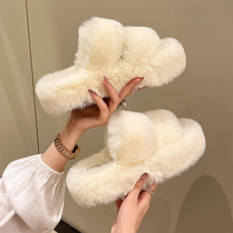 Isis™ | Fluffy Pantoffel Slippers